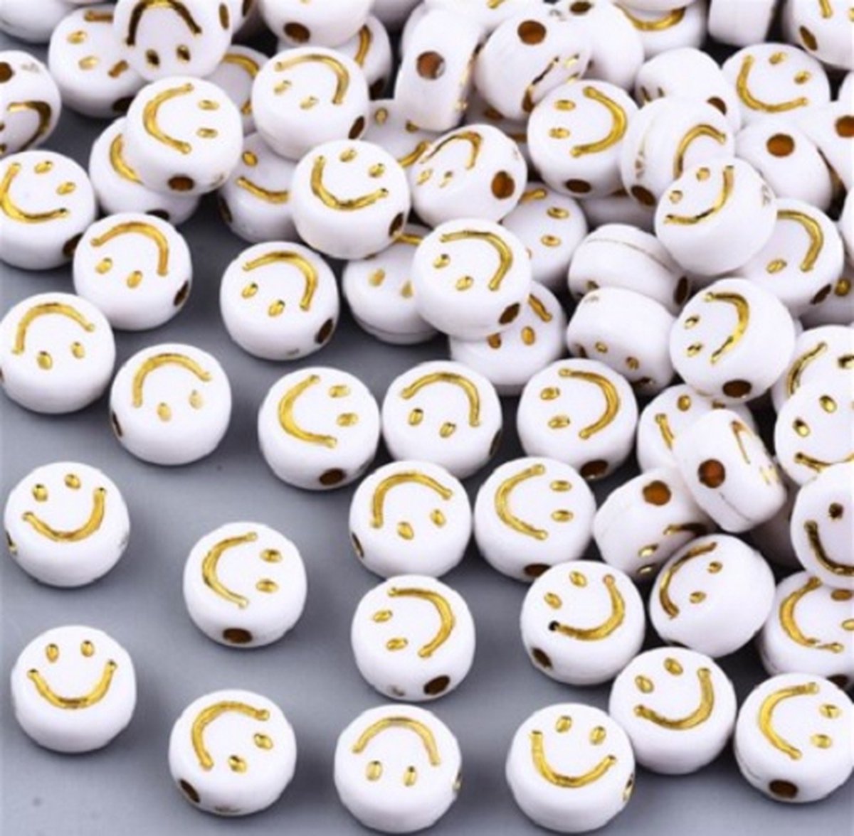 Kralen smiley 7mm | Wit en goud | 100 stuks